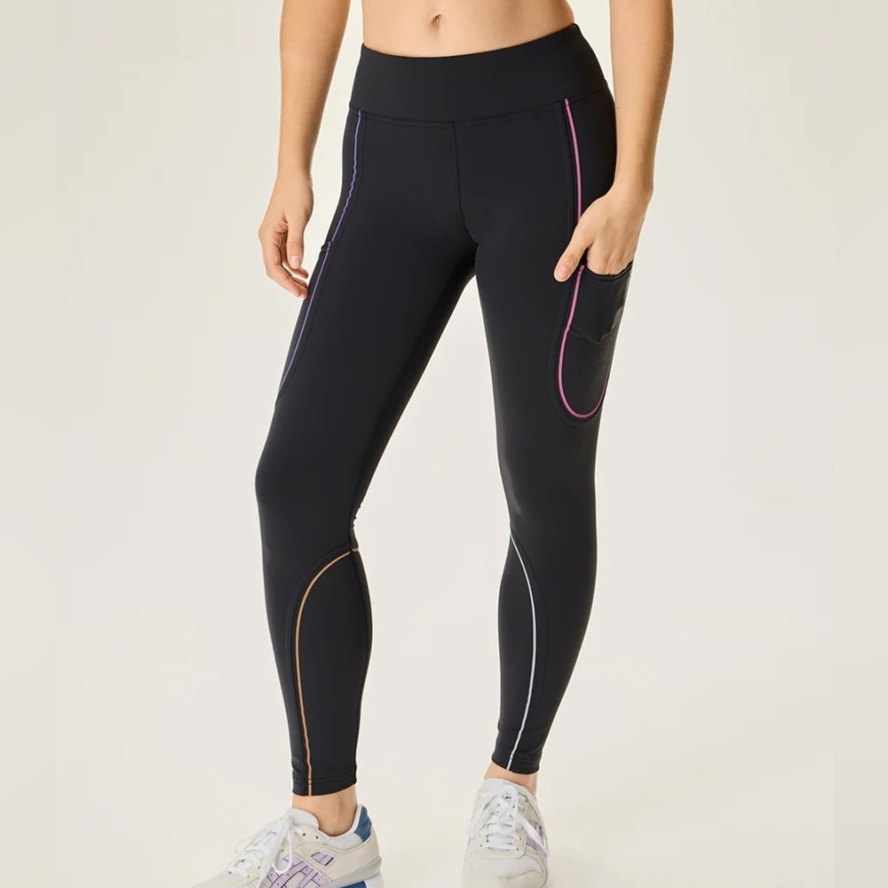 Outdoor Voices FrostKnit 7/8 Legging - Blk/Rainbow Reflective- Sz M - Like new